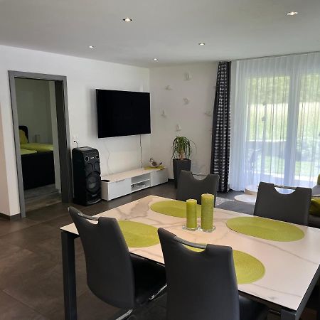 סאס-גרונד Appartement Butterfly מראה חיצוני תמונה