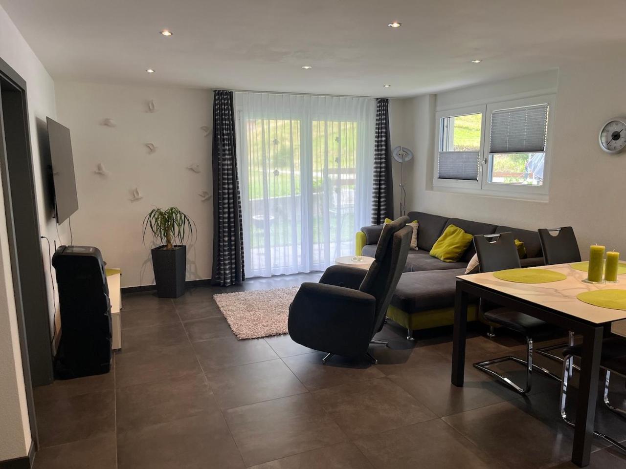 סאס-גרונד Appartement Butterfly מראה חיצוני תמונה